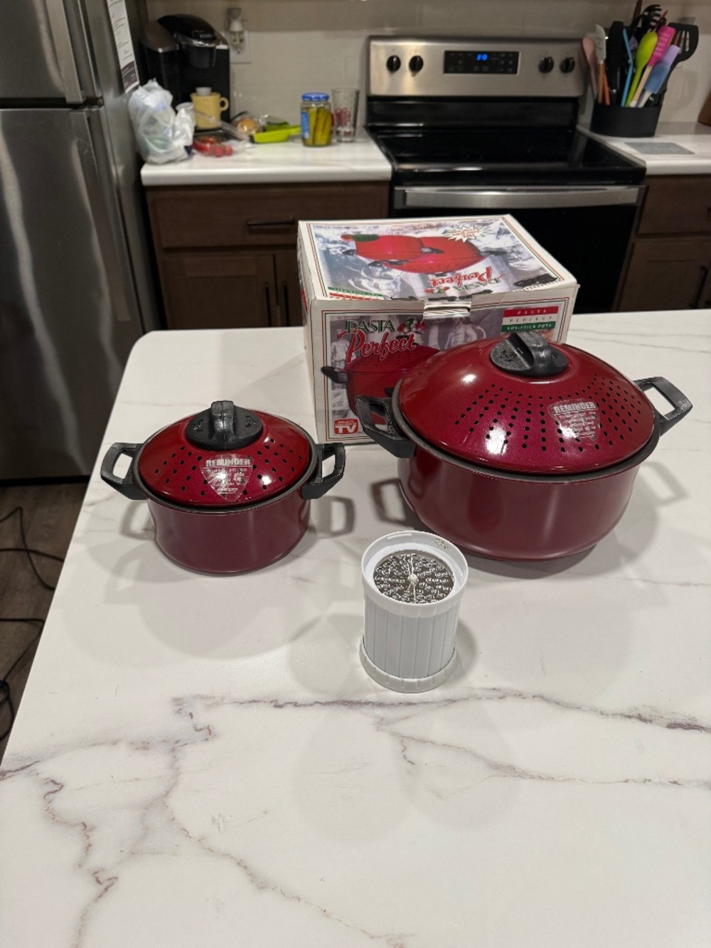 Pasta Perfect two nonstick red pots with lids and cheese grater BNIB